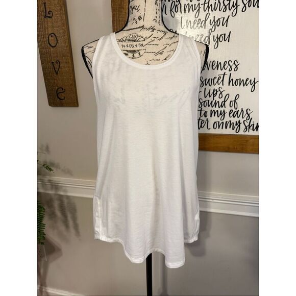 Athleta Tops - Athleta Women's Sleeveless Cut-Out Criss-Cross Back Workout Tank Top White XL